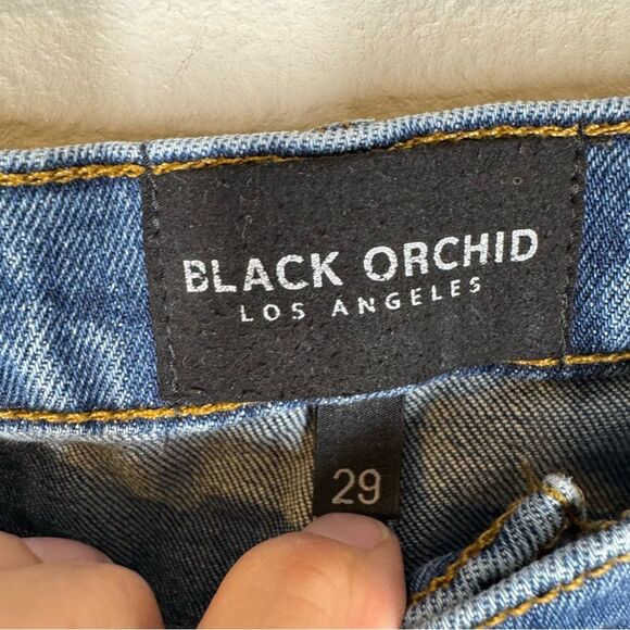 Black Orchid Brooke High Waist Straight Crop Jeans On My Mind Wash Size 29 - Picture 3 of 10